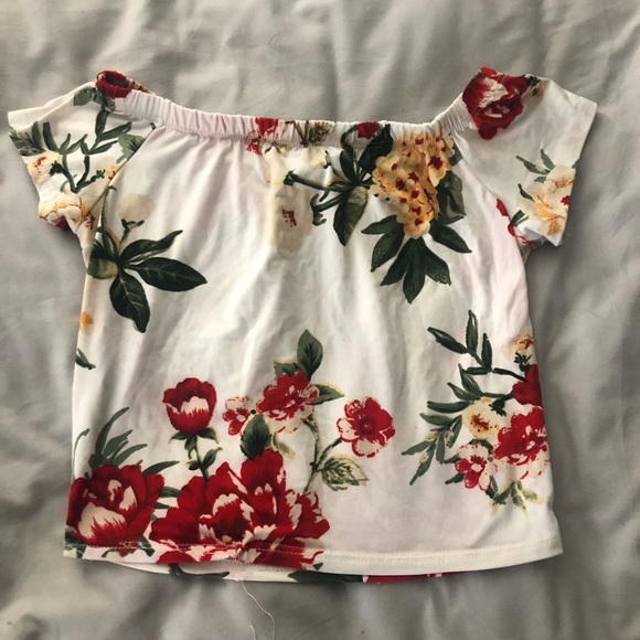 Crop top - Picture 1 of 3